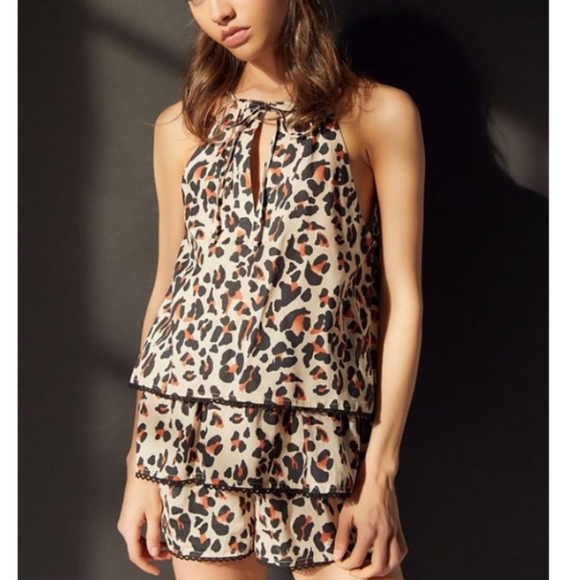 NEW UO Keyhole Tiered Leopard Print Romper - Picture 2 of 5